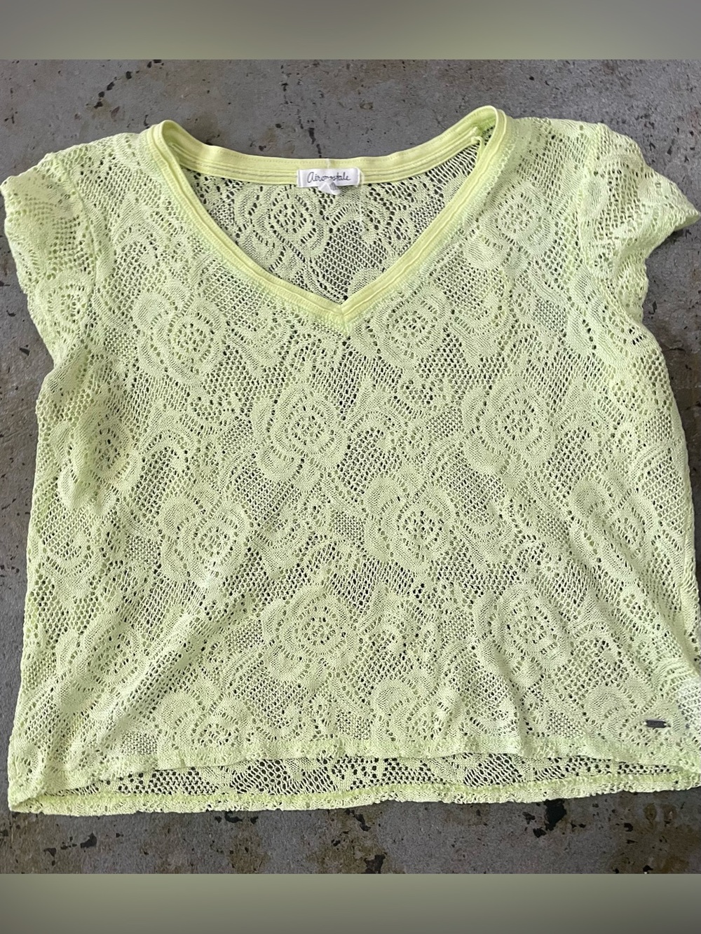 Aeropostale Celery Green Lace/Sheer V-Neck Short Sleeve Top Size XL
